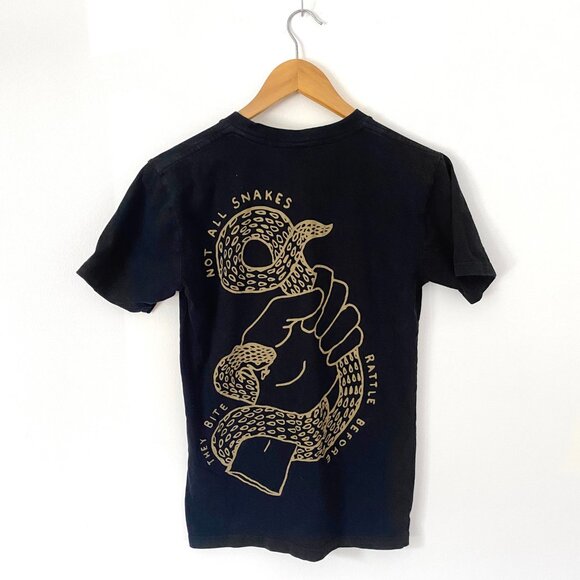 1924 Graphic-T Shirt, Small, Black - Picture 1 of 2